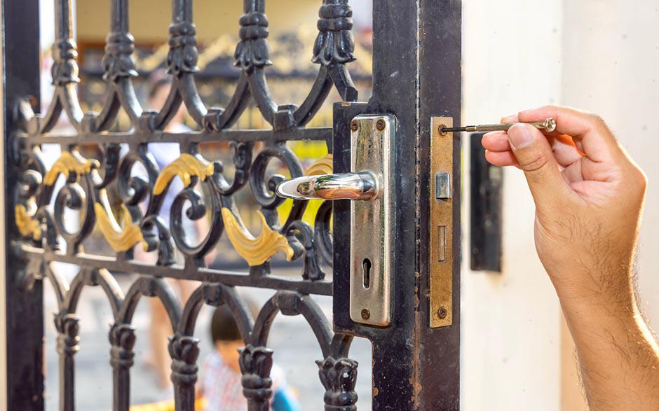 techniciens qualifiés serrurier ouverture de porte Sarcelles